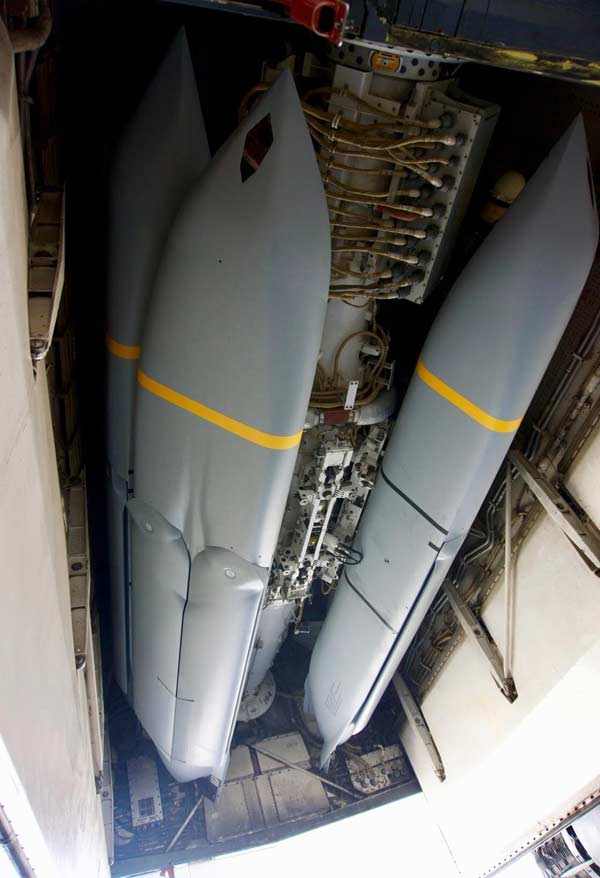 美英法发射110枚巡航导弹，对所谓的化武地点精确打击！www.pldtwx.com