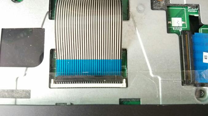 联想 M50-70 自己DIY 换键盘惹的祸！济南磐龙维修 