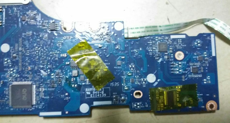 联想 Y50P-70 短路适配器灯来回闪！济南磐龙维修