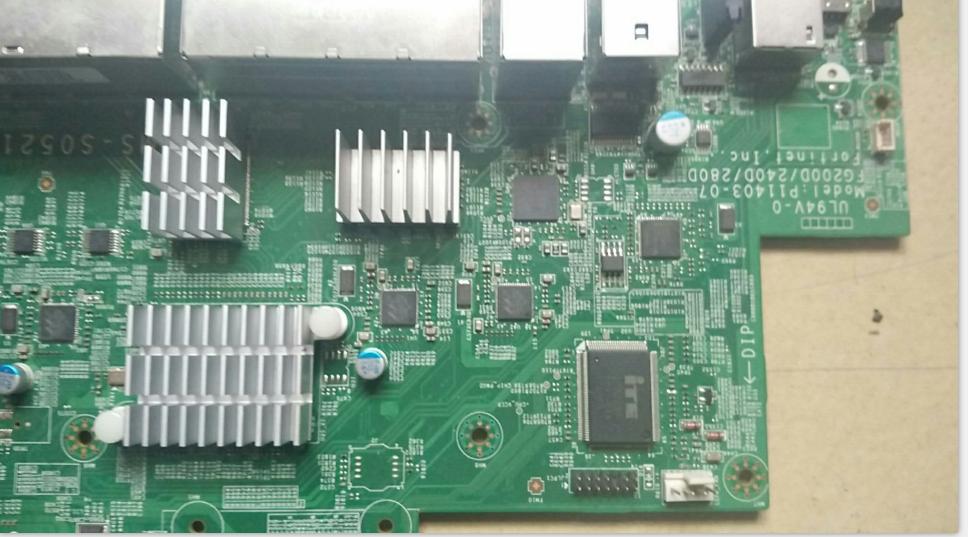 山东济南飞塔防火墙 FG-240D 主板高清维修图片（第一篇）！济南磐龙贴