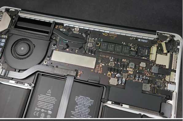 2015款苹果Macbook Pro拆机清灰涂硅脂图文过程!济南磐龙维修 2015款苹果Macbook Pro拆机清灰涂硅脂图文过程!济南磐龙维修