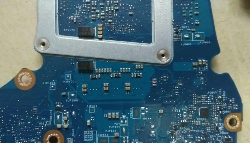 全网首发戴尔g33579笔记本主板高清图片