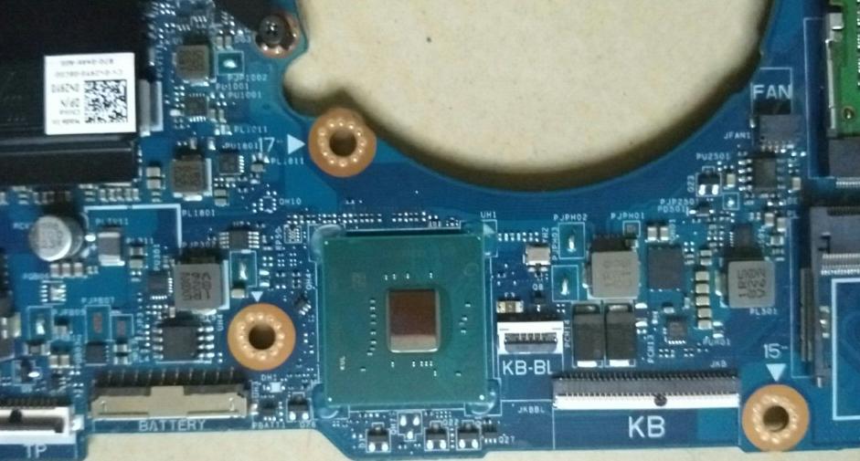 全网首发戴尔g33579笔记本主板高清图片