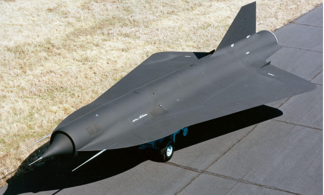 空中的幽灵美国sr-71高空高速无人侦察机